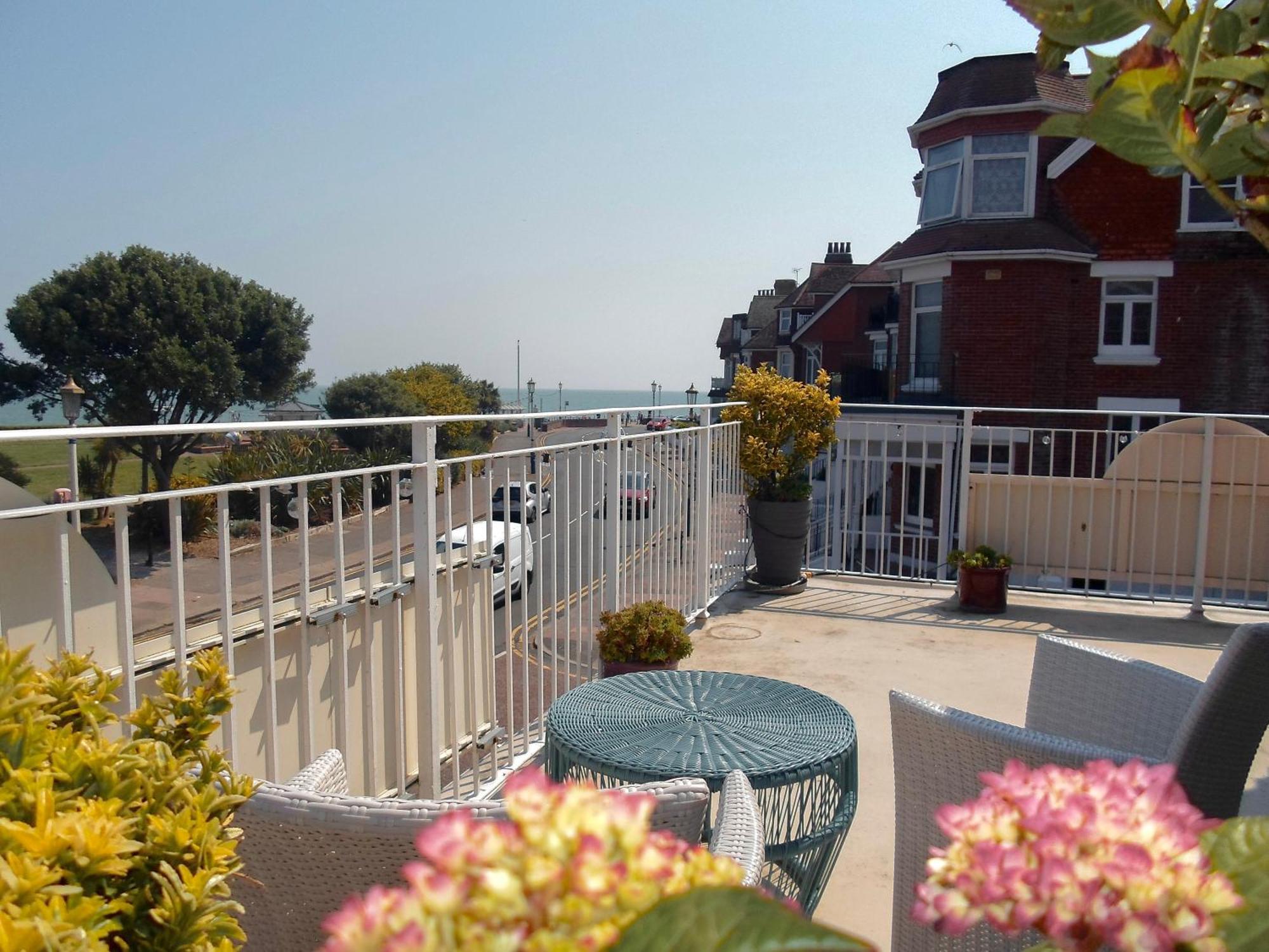 The New England Hotel Eastbourne Exterior foto
